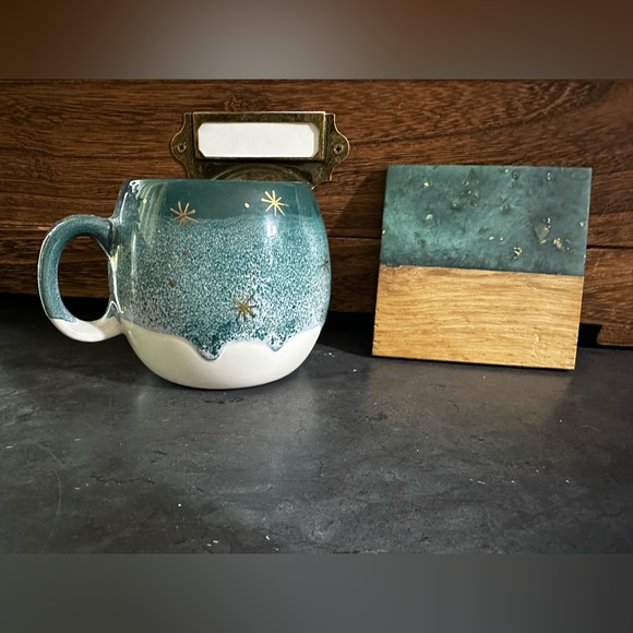 Ceramic Green Mugs & Solid Oak Wood Coasters Stoneware Mug Set - Picture 5 of 5
